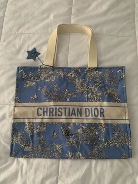 NEW DiorRiviera Blue Toile Canvas Tote with Cream Accents GWP